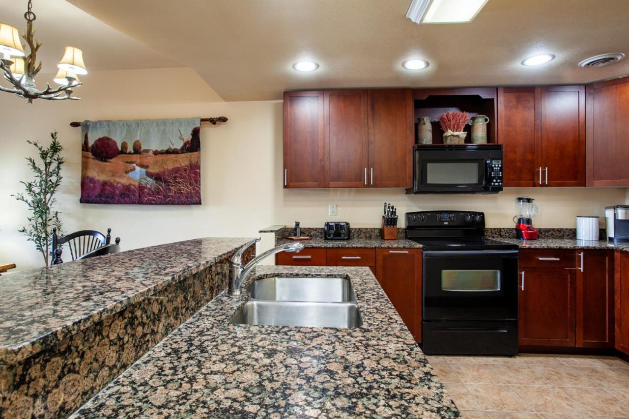 פיג'ן פורג' The Bear Paw Palace Mtn View And Community Pools מראה חיצוני תמונה